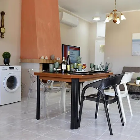 בית נופש House Near Balos In